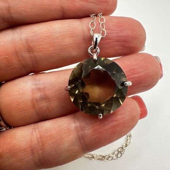 Stunning 18mm Round cut Smokey Quartz pendant and necklace in solid sterling! - Picture 3 of 13